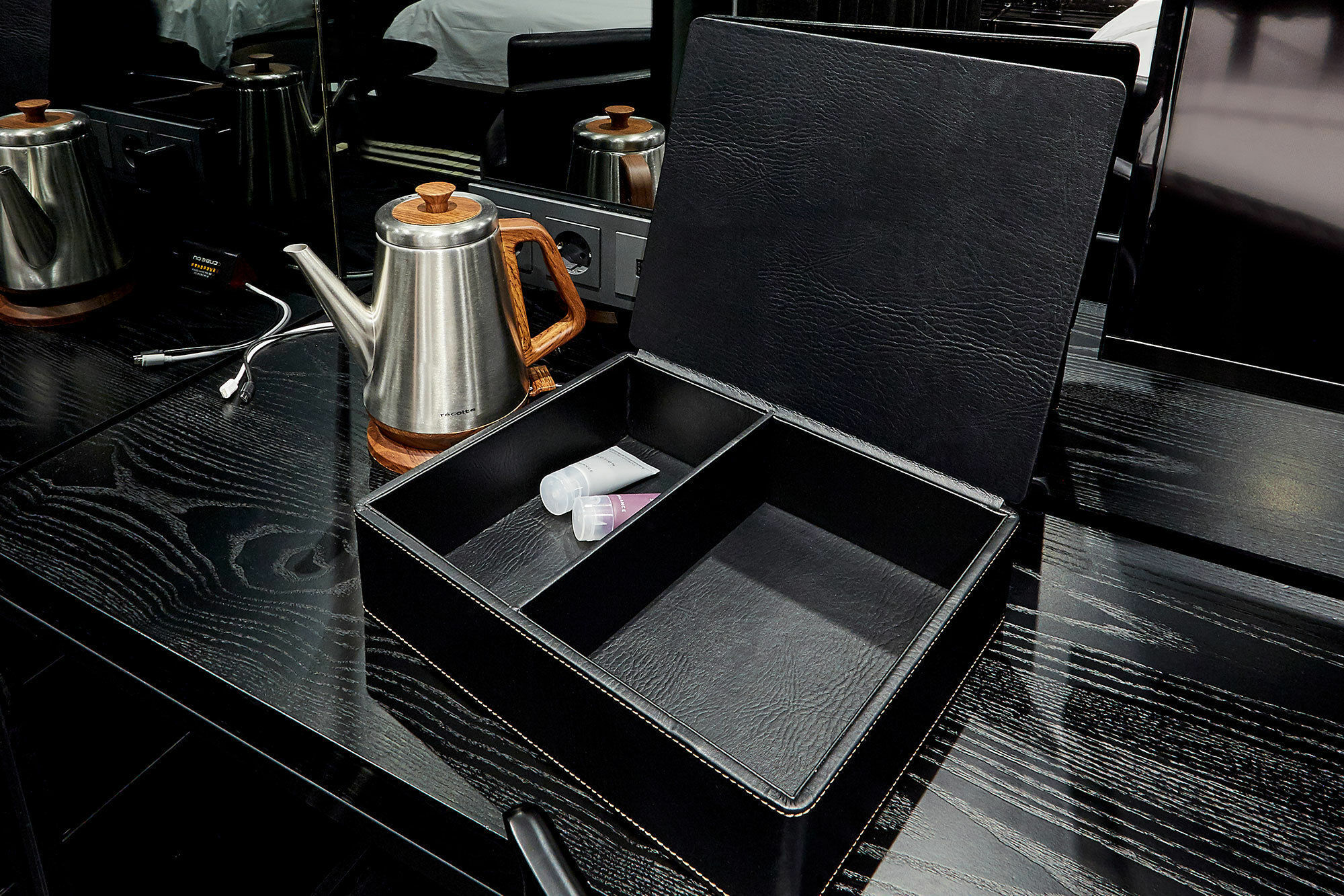 Hotel The Artist Yeoksam Seoul Bagian luar foto