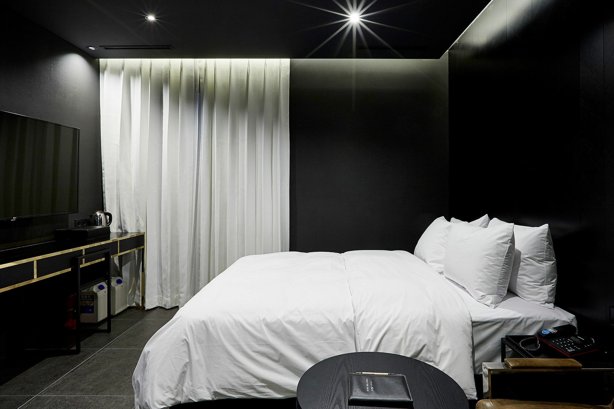 Hotel The Artist Yeoksam Seoul Bagian luar foto